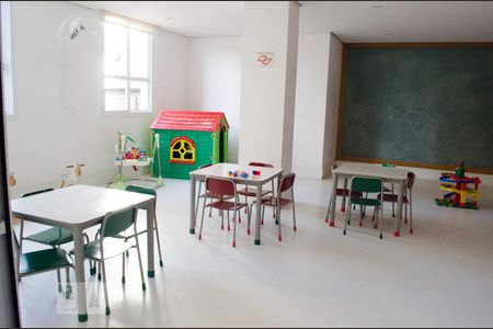 Apartamento para alugar com 78m², 3 quartos e 1 vagaDependências do prédio - brinquedoteca