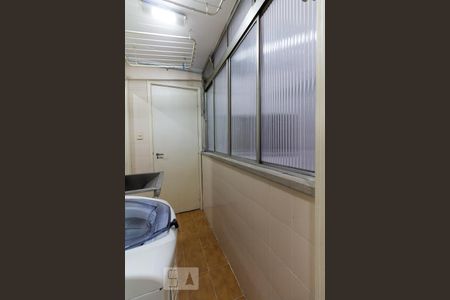 Área de serviço de apartamento para alugar com 2 quartos, 68m² em Jardim Paulista, São Paulo