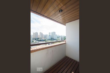Sacada de apartamento para alugar com 3 quartos, 100m² em Jardim das Acácias, São Paulo