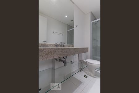 Banheiro de apartamento à venda com 1 quarto, 50m² em Barra Funda, São Paulo