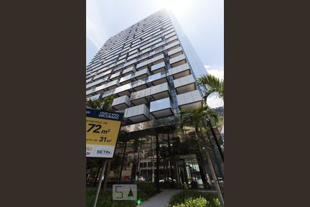 Apartamento à venda com 50m², 1 quarto e 1 vagaFachada