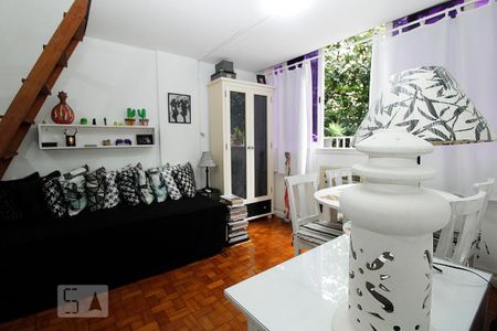 Sala. de apartamento para alugar com 1 quarto, 40m² em Copacabana, Rio de Janeiro