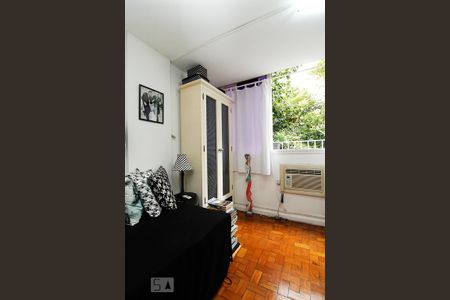 Sala. de apartamento para alugar com 1 quarto, 40m² em Copacabana, Rio de Janeiro