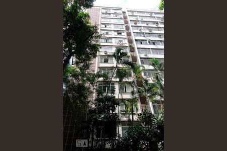 Fachada do Prédio. de apartamento para alugar com 1 quarto, 40m² em Copacabana, Rio de Janeiro