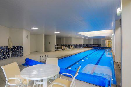 Apartamento à venda com 65m², 2 quartos e 1 vagaÁrea comum - Piscina Coberta