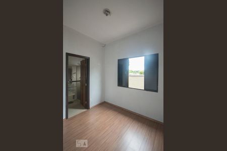 Casa à venda com 300m², 5 quartos e 5 vagasSuíte 03