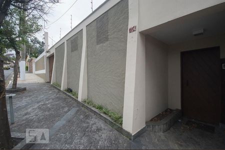 Casa à venda com 300m², 5 quartos e 5 vagasFachada