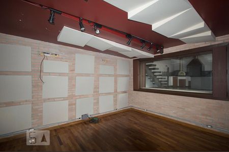Casa à venda com 300m², 5 quartos e 5 vagasEstúdio Musical