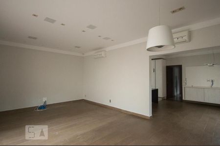 Sala de casa à venda com 5 quartos, 300m² em Jardim da Saúde, São Paulo