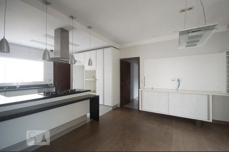 Cozinha de casa à venda com 5 quartos, 300m² em Jardim da Saúde, São Paulo