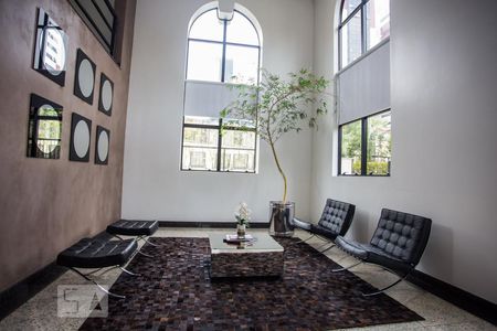 Apartamento à venda com 35m², 1 quarto e 1 vaga Apartamento à venda com 35m², 1 quarto e 1 vagaHall