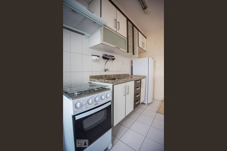 Apartamento à venda com 35m², 1 quarto e 1 vaga Apartamento à venda com 35m², 1 quarto e 1 vagaCozinha