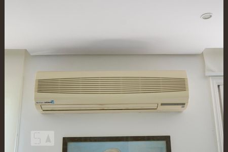 AR CONDICIONADO DA SALA DETALHE de apartamento à venda com 2 quartos, 110m² em Lagoa, Rio de Janeiro