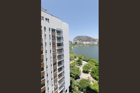 Apartamento à venda com 110m², 2 quartos e 1 vagaVISTA EXTERNA DA JANELA DA SUITE