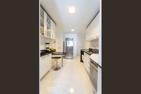 Apartamento à venda com 110m², 2 quartos e 1 vagaCOZINHA