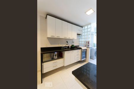 Apartamento à venda com 110m², 2 quartos e 1 vagaCOZINHA