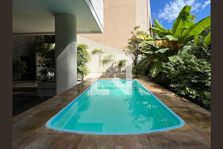 Apartamento à venda com 70m², 2 quartos e 1 vagaÁrea comum - Piscina