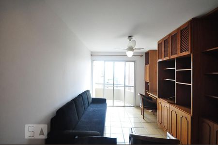 sala de apartamento para alugar com 1 quarto, 48m² em Vila Suzana, São Paulo