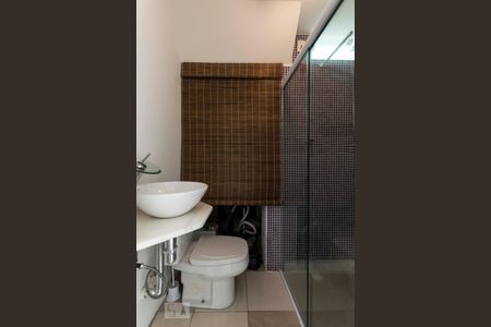 1o. Andar - Banheiro social de casa à venda com 2 quartos, 140m² em Cambuci, São Paulo