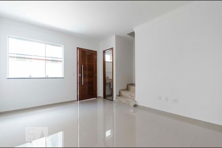 Casa de condomínio para alugar com 65m², 2 quartos e 2 vagasSala