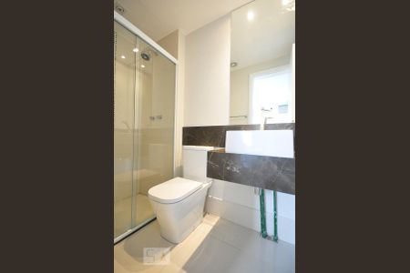 Apartamento para alugar com 61m², 2 quartos e 1 vagabanheiro suíte