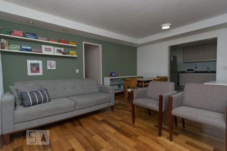 Sala de apartamento para alugar com 3 quartos, 100m² em Vila Ipojuca, São Paulo