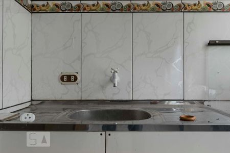 Cozinha (Torneira) de kitnet/studio para alugar com 1 quarto, 35m² em Vila Mariana, São Paulo