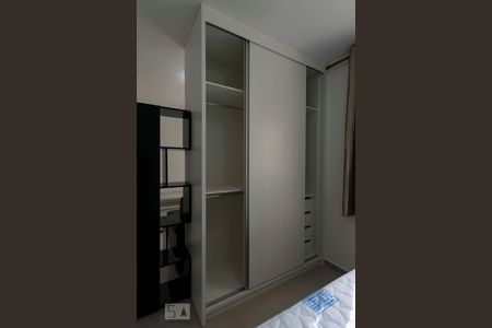 Studio - Quarto (Armários) de kitnet/studio à venda com 1 quarto, 25m² em Aclimação, São Paulo
