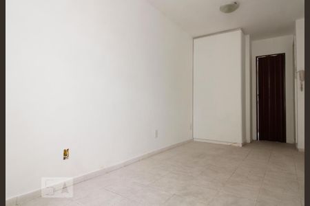 Sala. de apartamento para alugar com 1 quarto, 35m² em Catete, Rio de Janeiro