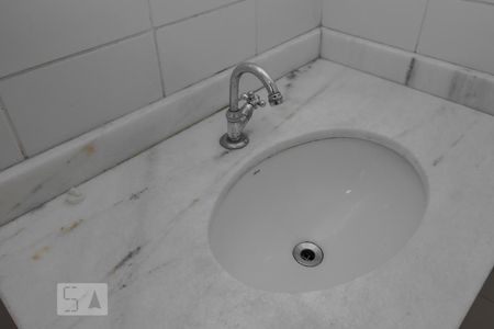 Banheiro de apartamento para alugar com 2 quartos, 61m² em Macedo, Guarulhos