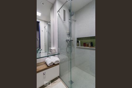 Banheiro de apartamento para alugar com 1 quarto, 70m² em Vila Leopoldina, São Paulo