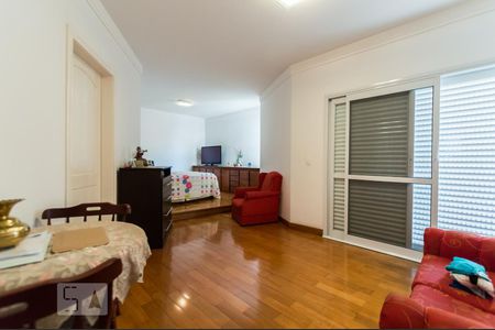 Casa de condomínio para alugar com 495m², 4 quartos e 4 vagasSuíte 4