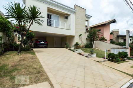 Casa de condomínio para alugar com 495m², 4 quartos e 4 vagasFachada