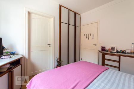 Casa de condomínio para alugar com 495m², 4 quartos e 4 vagasSuíte 3