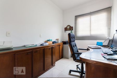 Casa de condomínio para alugar com 495m², 4 quartos e 4 vagasEscritório