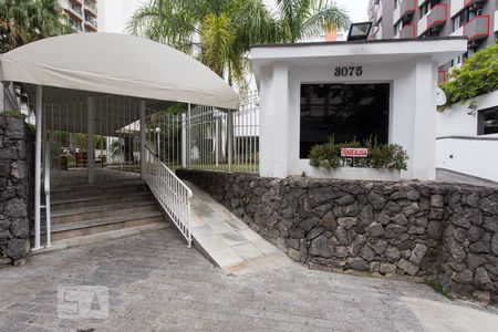Studio para alugar com 30m², 1 quarto e 1 vaga Studio para alugar com 30m², 1 quarto e 1 vagaFachada