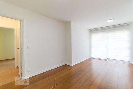 Sala de apartamento à venda com 2 quartos, 98m² em Cerqueira César, São Paulo