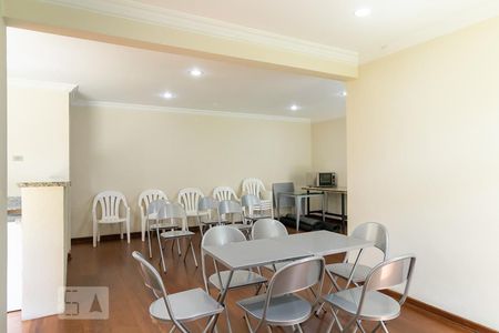 Apartamento à venda com 98m², 2 quartos e 1 vagaSalão de festas