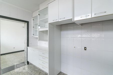 Apartamento à venda com 200m², 3 quartos e 3 vagasCozinha