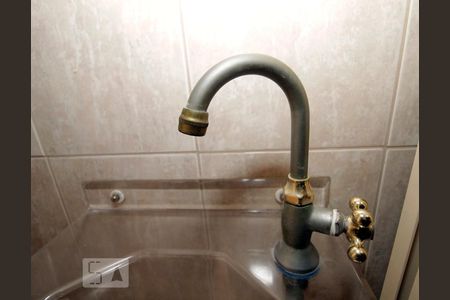 Apartamento à venda com 72m², 2 quartos e sem vaga Apartamento à venda com 72m², 2 quartos e sem vagaTorneira Suite.