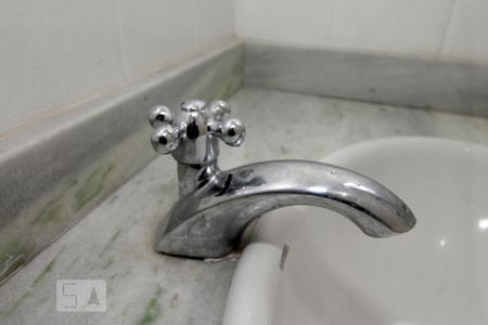 Apartamento à venda com 72m², 2 quartos e sem vaga Apartamento à venda com 72m², 2 quartos e sem vagaTorneira Banheiro Social.