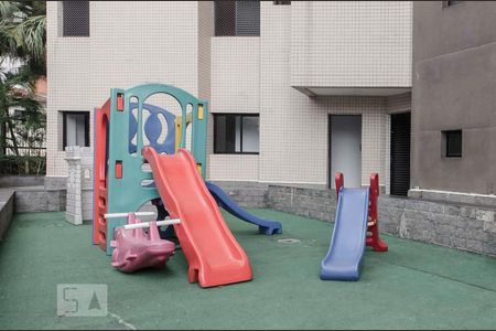 Apartamento à venda com 105m², 3 quartos e 3 vagasÁrea comum - Playground
