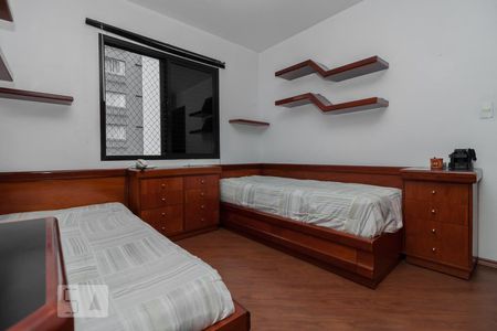 Apartamento à venda com 146m², 4 quartos e 2 vagasQuarto 3