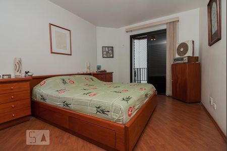 Apartamento à venda com 146m², 4 quartos e 2 vagasQuarto suíte 2