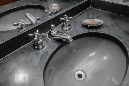 BanheiroBanheiro de apartamento à venda com 4 quartos, 146m² em Vila Mascote, São Paulo