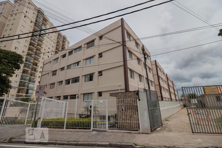 Apartamento para alugar com 72m², 2 quartos e 2 vagas Apartamento para alugar com 72m², 2 quartos e 2 vagasFachada