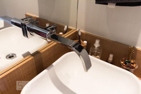 Banheiro de apartamento para alugar com 1 quarto, 50m² em Bela Vista, São Paulo