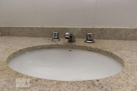 Apartamento à venda com 73m², 2 quartos e 1 vagaDetalhe do Banheiro da Suíte