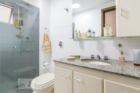 Banheiro de apartamento à venda com 3 quartos, 125m² em Santa Paula, São Caetano do Sul