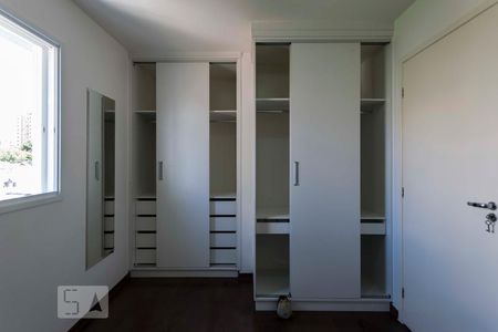 Quarto 1 (Armários) de apartamento para alugar com 2 quartos, 71m² em Chácara Inglesa, São Paulo
